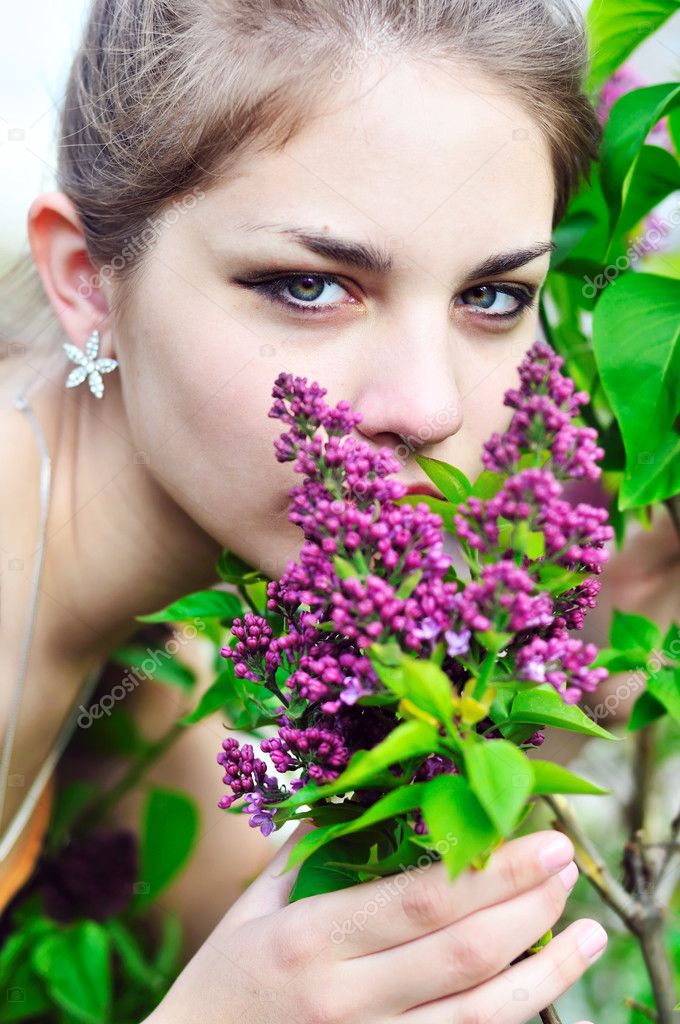 lilac blossoms close up