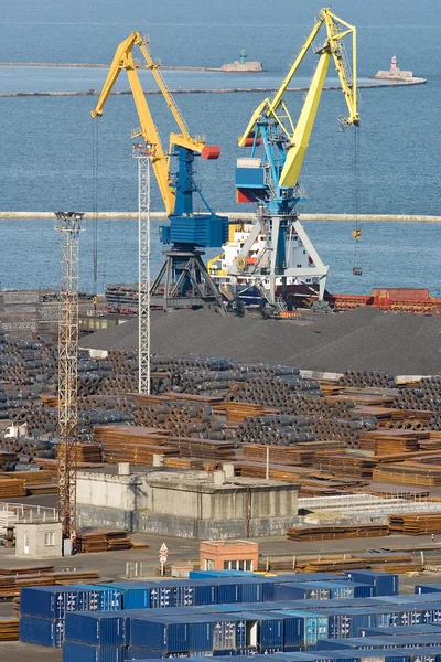 Commercial dock and level luffing cranes