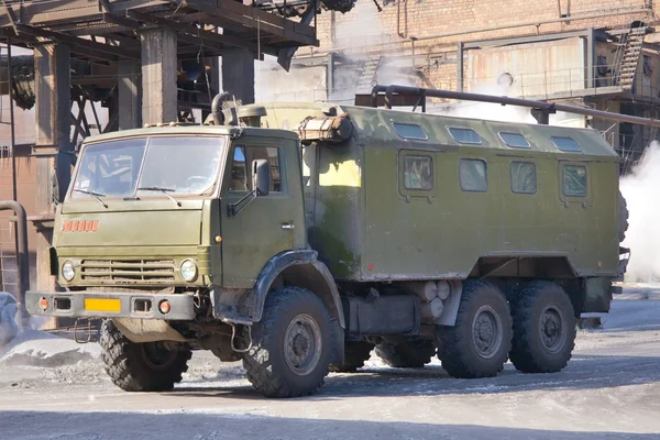 Heavy army 4wd truck