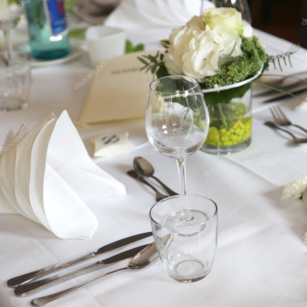 Elegant table decoration with