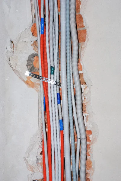 Internal cable