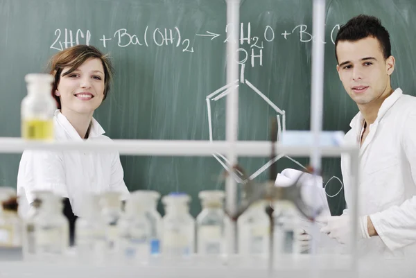 Students couple in lab