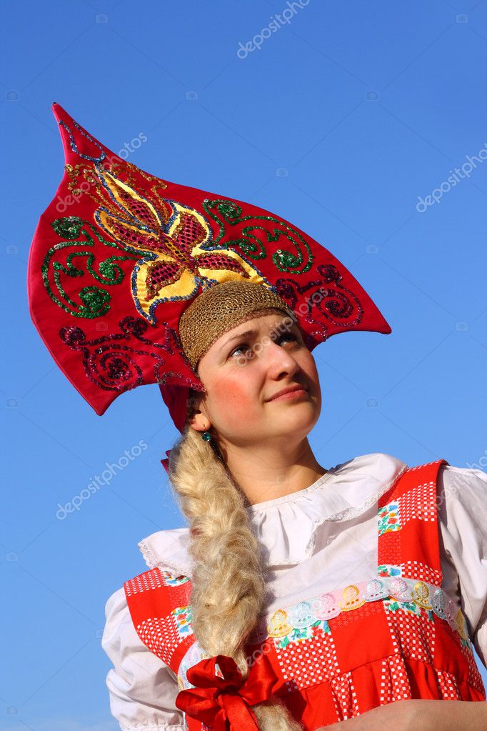 Кокошник с чем носят Кокошник с чем носят