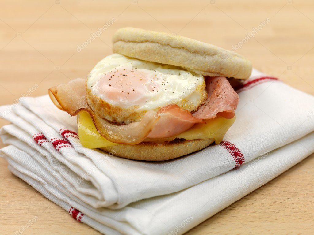 english muffin breakfast