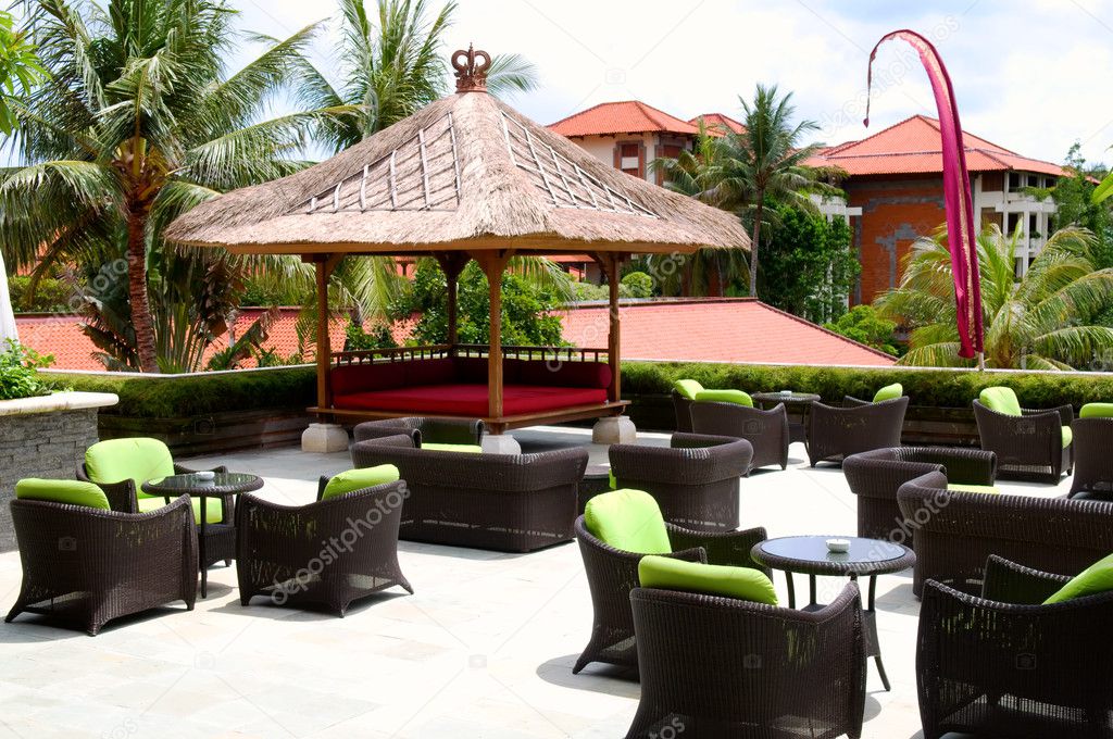 Outdoor coffee bar — Stock Photo © ti_to_tito 2883674