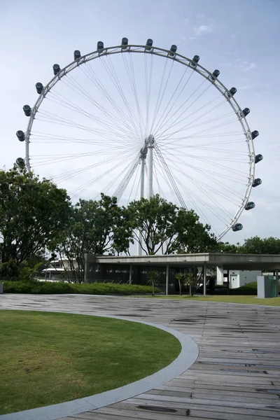 Singapore flyer by simon