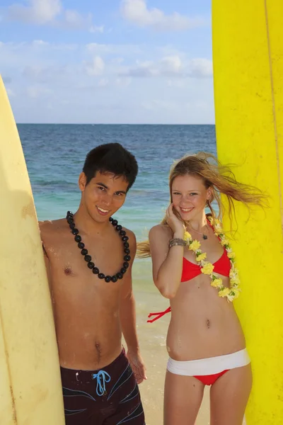 Hawaiian man and a blond girl