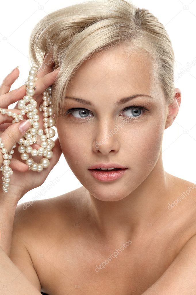Blonde Mädchen Janet in Fischnetz-Strümpfen ruft erfreut mit einem DP Blonde Mädchen Janet in Fischnetz-Strümpfen ruft erfreut mit einem DP