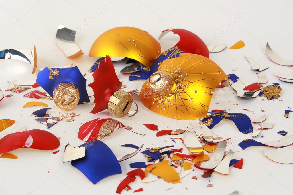 depositphotos_3396258-Broken-christmas-decoration-isolated-on-white.jpg