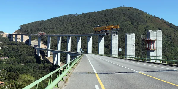 Viaduct construction