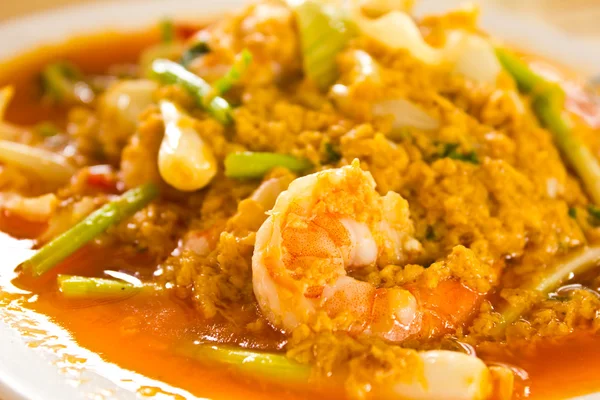 Fired curry shrimp