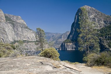 Hetch Hetchy Reservoir, Yosemite California clipart