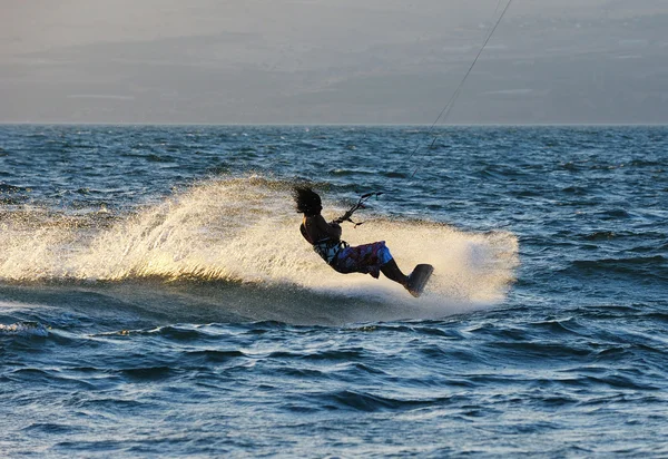 Sky-Surfen auf dem See Kinneret — Stockfoto