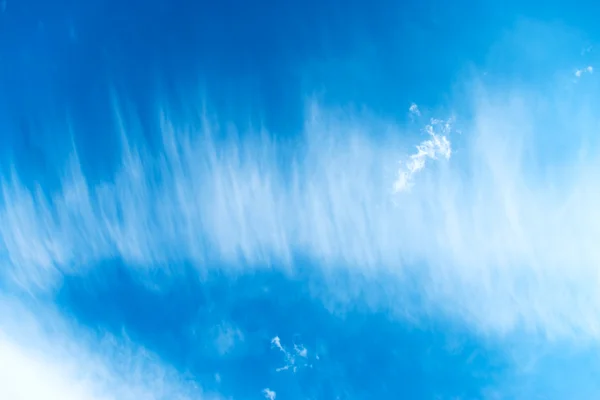 長い雲 — ストック写真