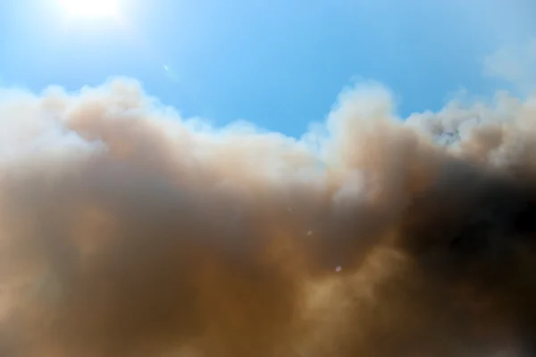 Smoke in the sky — Stock Photo, Image