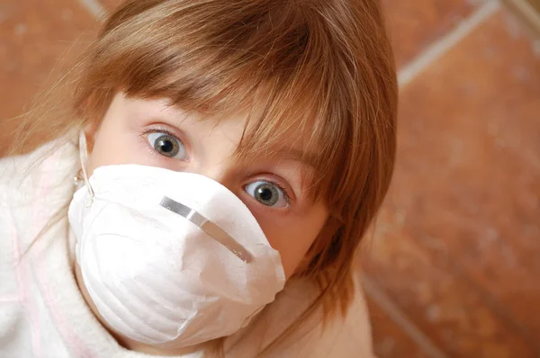 Child with medical mask — Stock Photo, Image