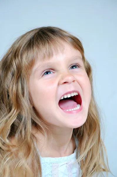 Feliz gritando menina — Fotografia de Stock