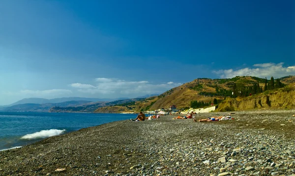 Unrecognizible på Svarta havet stranden — Stockfoto