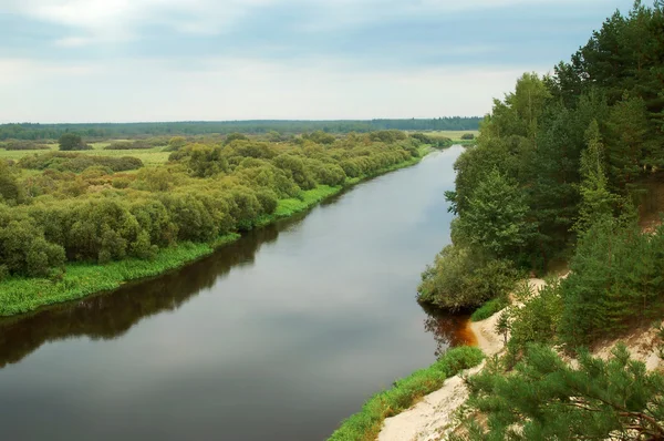 Z widokiem na rzekę — Zdjęcie stockowe
