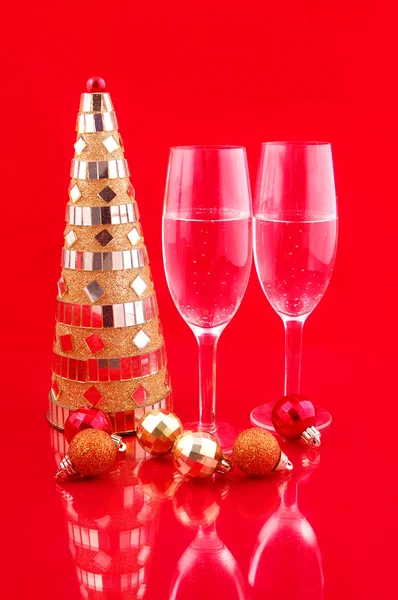 Kerstboom en champagne — Stockfoto