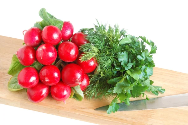 Rabanete fresco e verduras — Fotografia de Stock