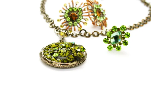 Ожерелье, серьги, кольцо — стоковое фото