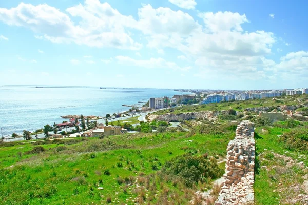 Limassol vista e Amathus ruínas — Fotografia de Stock
