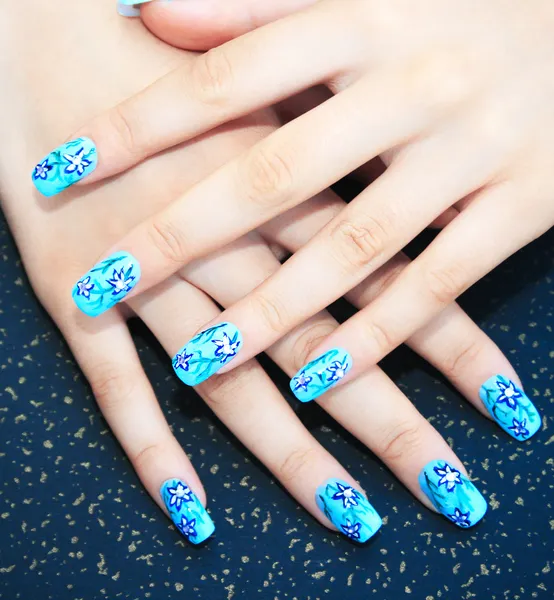 Mani con nail art — Foto Stock