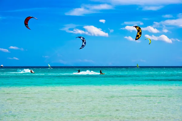 Kitesurfen in Italien — Stockfoto