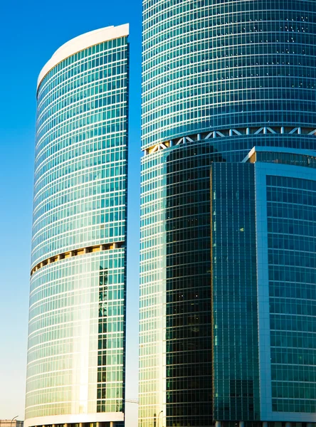 Wieżowce w centrum międzynarodowego biznesu — Zdjęcie stockowe