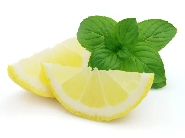 Лимон с мятой — стоковое фото