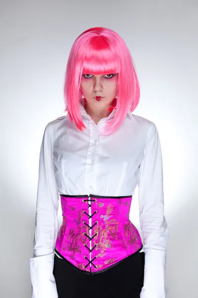 Donna attraente vestita in corsetto orientale — Foto Stock