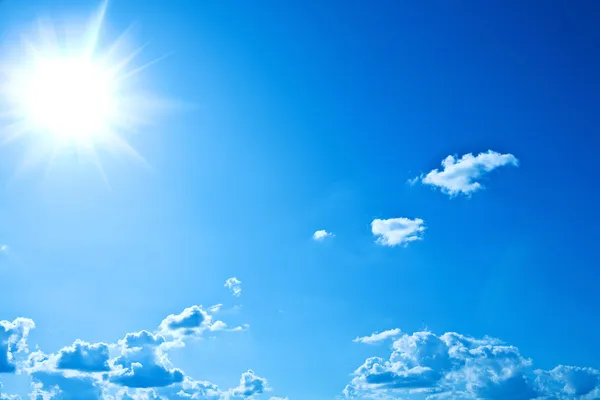 Himlen med solen — Stockfoto