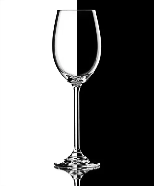 Wineglass on a black and white background — Stock Photo, Image