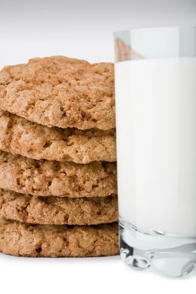 Biscotti e latte — Foto Stock