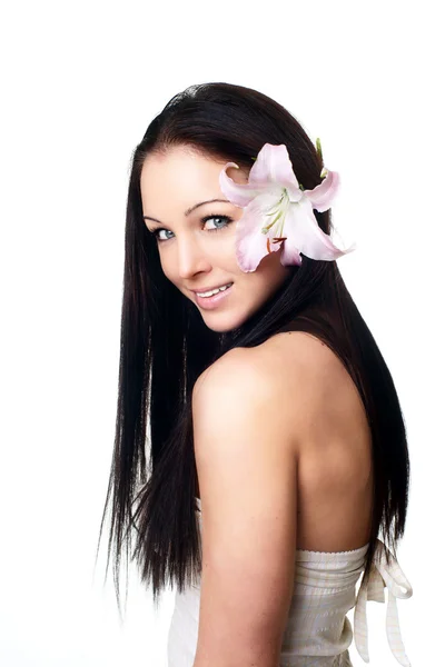 Hermosa joven sonriente mujer con la piel sana — Foto de Stock