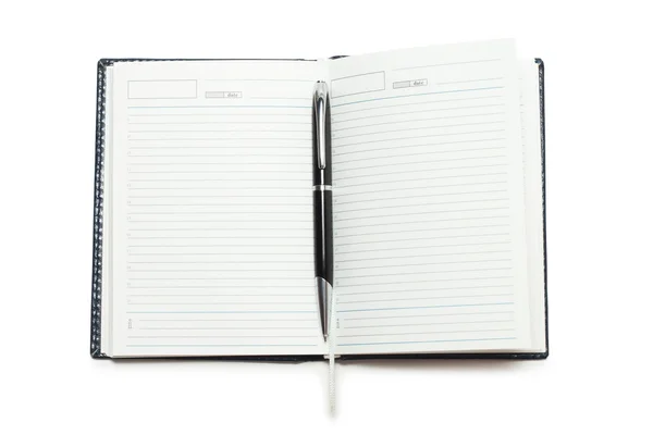 Otevřený zápisník s perem, samostatný — Stock fotografie