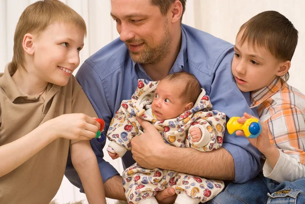 Dad and three children — Stock Photo, Image