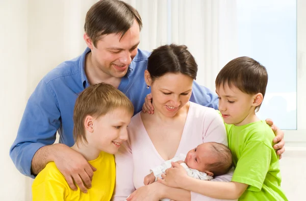 Couple and their sons — Stock Photo, Image
