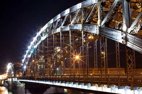 Stahlbrücke bei Nacht — Stockfoto