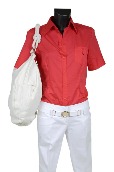 Camisa vermelha e jeans brancos — Fotografia de Stock