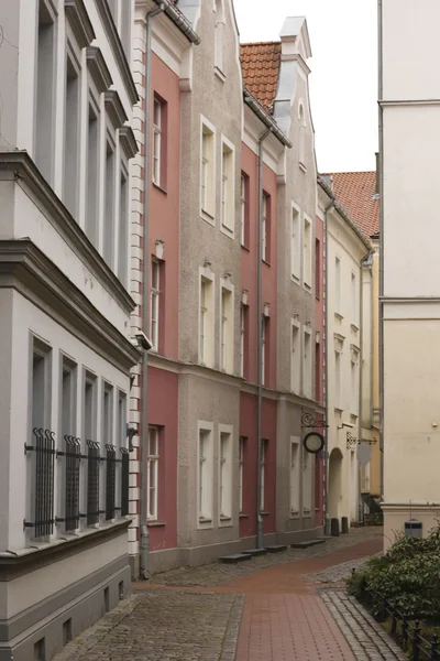 Strada del centro storico Riga, Lettonia — Foto Stock