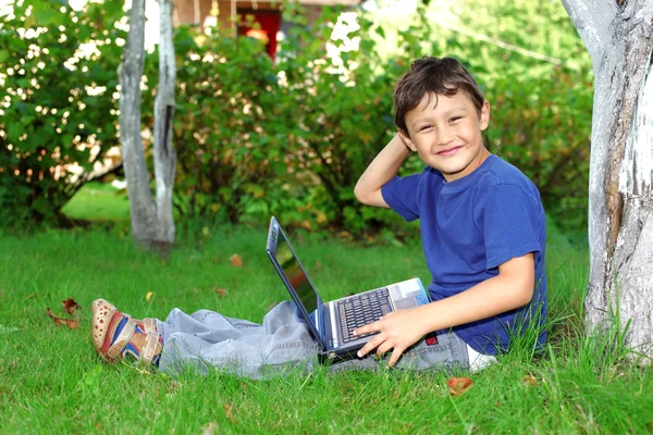 Boy with notebook — Stock Photo, Image