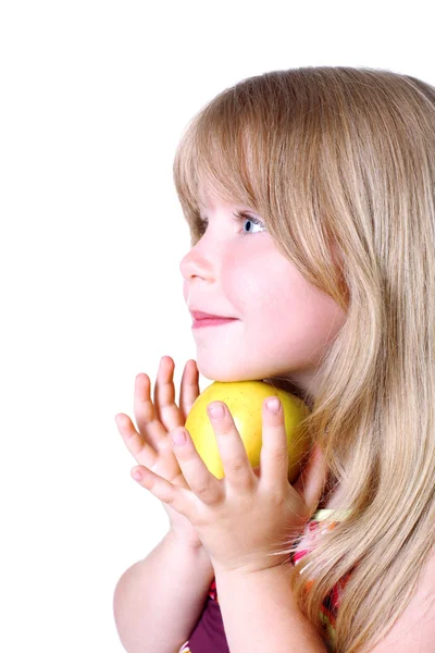 Μικρό κορίτσι με μήλο — Φωτογραφία Αρχείου