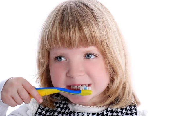小女孩用牙刷 — 图库照片