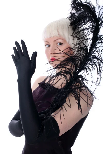 Жінка в ретро-стилі з чорним пером — стокове фото