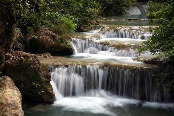 Cachoeira na Tailândia, Kanchanaburi NP — Fotografia de Stock