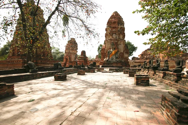 Monumentos de buddah en Ayutthaya — Foto de Stock