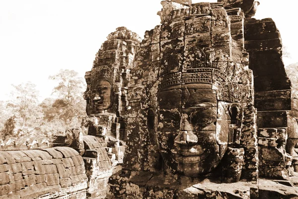 Храм Байон в Ангкор-Томе — стоковое фото
