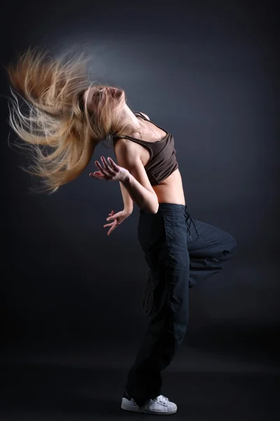 女人现代芭蕾舞蹈家 — 图库照片